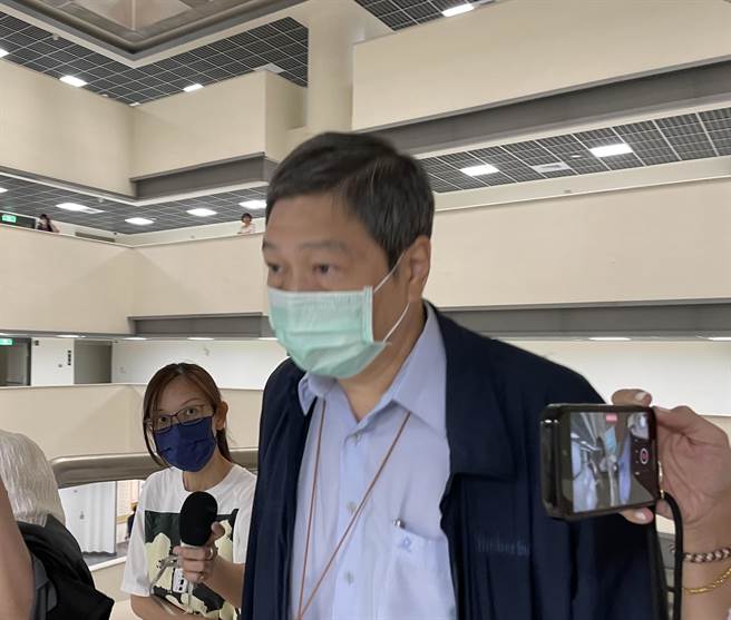 台北市劳动局6日早上发函要求小英之友会说明性骚案，应在12日前回函。（蔡佩珈摄）