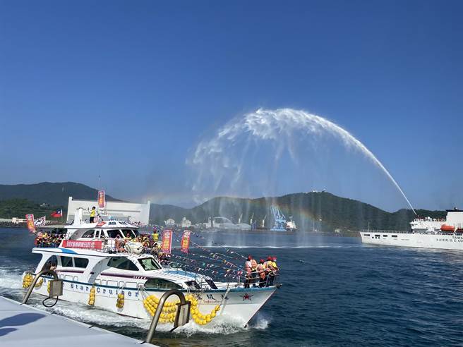 2022年兰阳妈祖文化节海上盛况。（吴佩蓉摄）