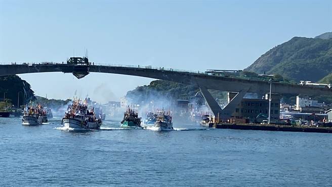 2022年兰阳妈祖文化节海上盛况。（吴佩蓉摄）