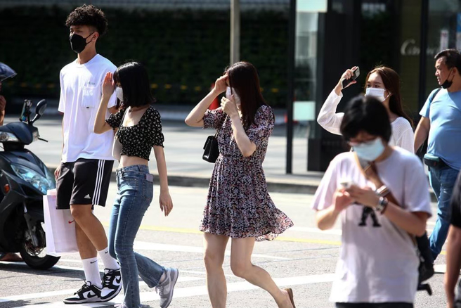 新冠肺炎到达最高峰，平均每天新增2万8千人确诊。（图／示意图，记者邓博仁摄影）