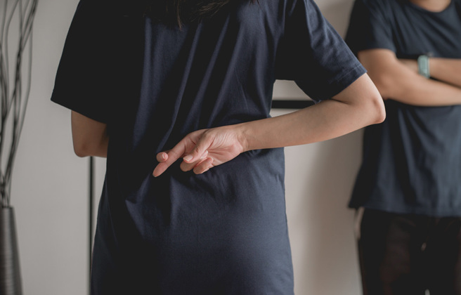 牡羊座、巨蟹座、狮子座、天秤座、水瓶座最会装傻，他们表面看似糊里糊涂，但其实内心非常精明。（示意图／Shutterstock）