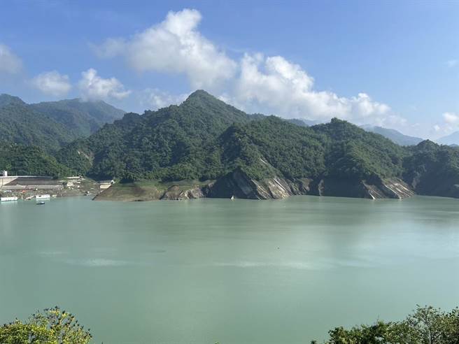 截至5日，曾文、乌山头水库蓄水量合计8204万吨，蓄水率14％。（台南市政府水利局提供／张毓翎台南传真）