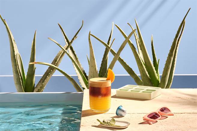 Nespresso以加州阳光的梦幻风情为灵感，推出7款专为冰饮设计的冰咖啡系列胶囊，以味蕾展开梦幻悠閒的夏日气息。（Nespresso提供）