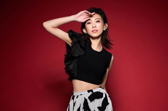 戴佩妮再度入围金曲歌后，并宣布将在7月开唱。（仁仁娱乐提供）