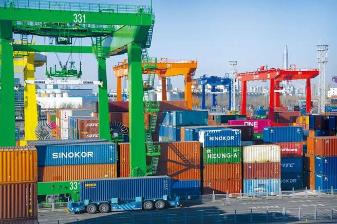 过去20年，中国一直稳居韩国最大出口对象国地位。（图／美联社）