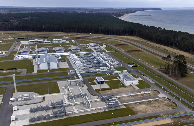 美国中情局（CIA）透过欧洲情报机构得知，一个乌克兰特种部队6人小组，打算炸毁连结德国和俄罗斯、经波罗的海海底的北溪1号（Nord Stream 1）和北溪2号（Nord Stream 2）天然气管。（图/ 美联社）