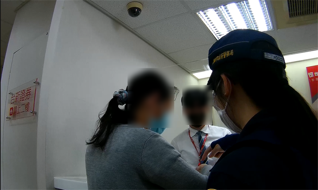 38歲賴姓女子在社交平台上認識一位自稱「美國軍醫」的Allen，差點落入詐騙圈套。（高雄市三民二分局提供／楊舒婷高雄傳真）