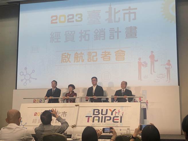 北市府今年将率领企业进军泰国、马来西亚和印度，以「重返国际，Taipei Connects The World」为主轴，参与实体展览。（张芷瑜摄）