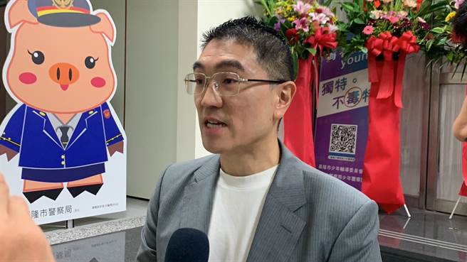 基隆市長謝國樑出席警察節活動表示，感謝警察同仁的辛勞，協助市府完成包含行人友善等多項成果。市府也會持續檢討警察同仁勤務的適度分配，務必要讓同仁在合理、舒適、穩定的狀態下執勤，守護市民安全。（徐佑昇攝）