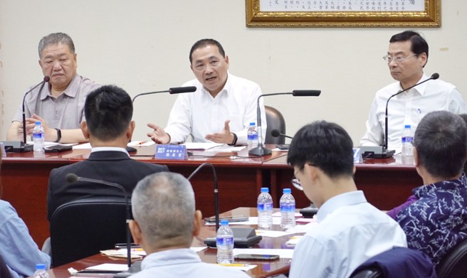 国民党总统参选人侯友宜7日在党中央与中常委举行便当午餐会并致词。（姚志平摄）