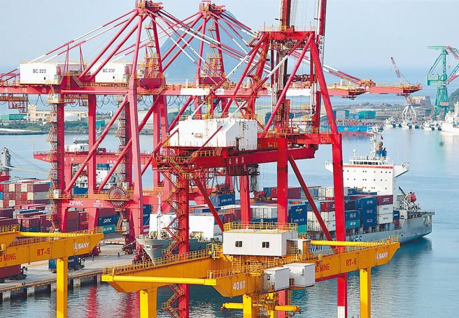 春天快来了？财政部预估 总出口最快9月转正（本报资料照）