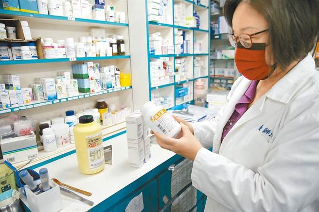 健保署昨召集医界、药界专家开会，决定让15项指示用药退出给付。（本报资料照）