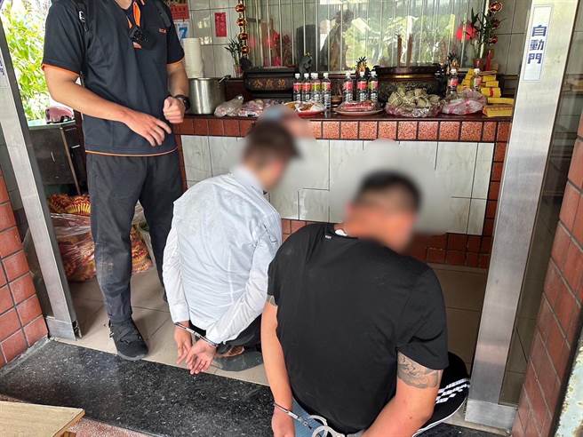 2名嫌犯逃逸不成遭警方逮补。（警方提供）