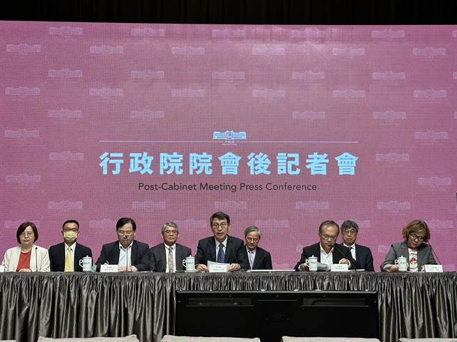 全民普发现金6000元截至6月6日止，已超过2224万人请领。（黄婉婷摄）