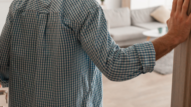 一名男网友得知朋友，房租高达3万元，将近一个月的薪水。（图／示意图，达志影像）