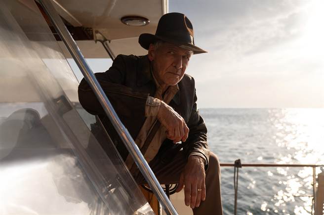 80岁的传奇影星哈里逊福特暌违15年回归，《印第安纳琼斯：命运轮盘》成系列最终集。（迪士尼提供）