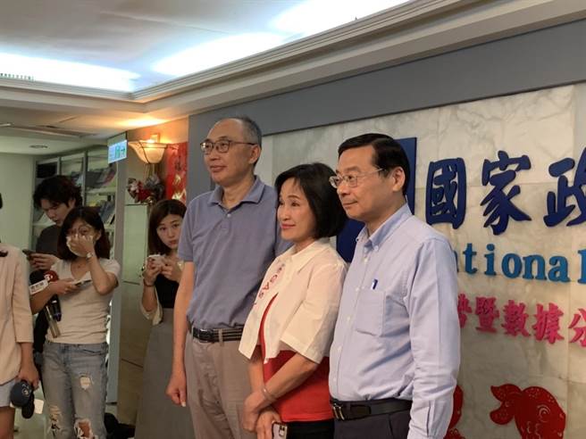 国民党总统参选人、新北市长侯友宜的竞选办公室，今与党部、党团跟智库今中午展开「四方平台」。（张薷摄）