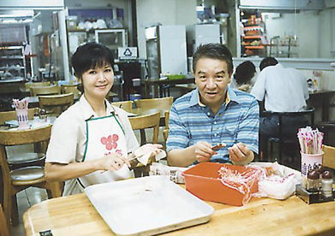 李璇22岁嫁给丁强，相伴了52年。（图／中时资料照）
