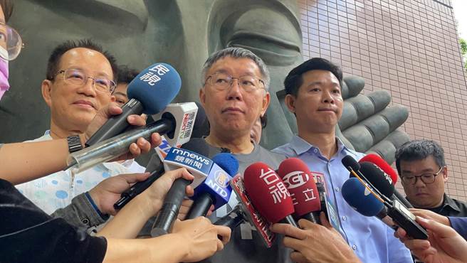 民眾党主席、总统参选人柯文哲9日到高雄餐旅大学演讲。（洪靖宜摄）