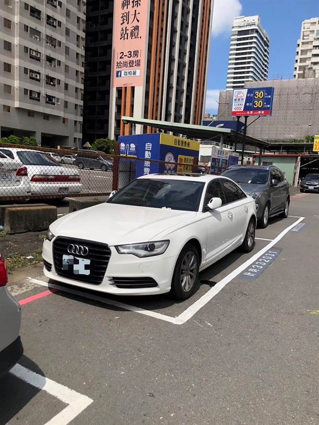 高雄交通局表示，今日上午已重新调整。（翻摄照片／崔正纲高雄传真）