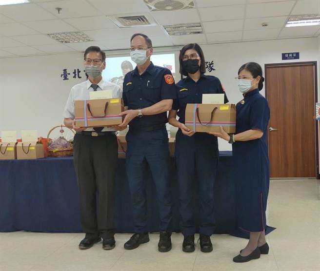 北市捷警队9日提前庆祝警察节，慰免同仁辛劳。（警方提供）