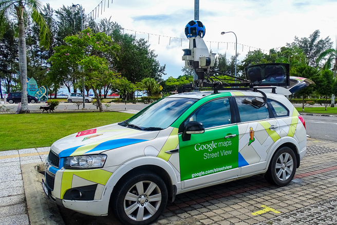 墨西哥女子和前男友偷偷见面，自以为神不知鬼不觉，殊不知全被Google街景车拍了下来。（示意图／达志影像）