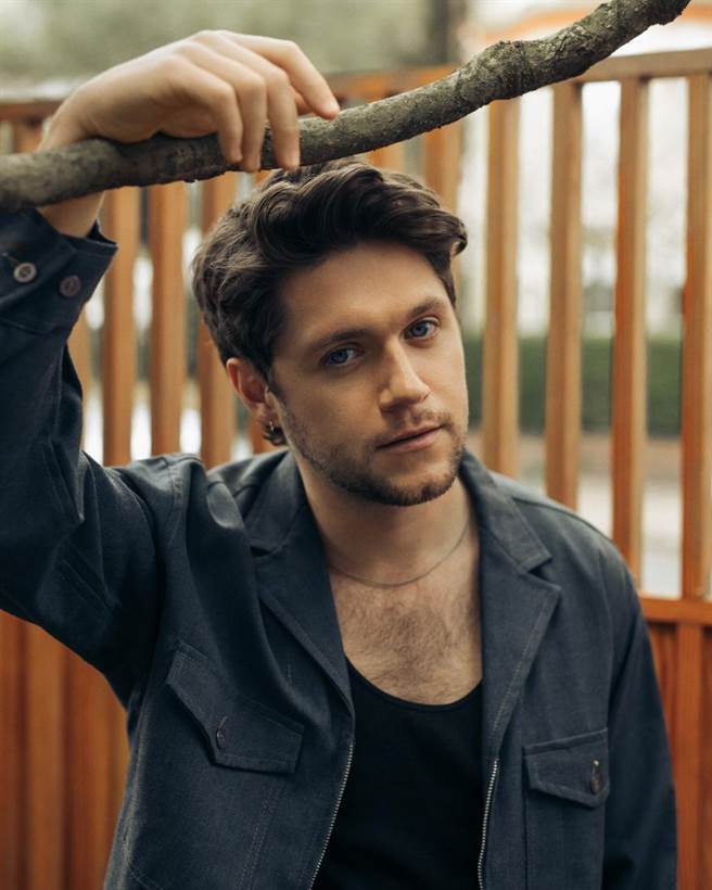 一世代前成员奈尔推新专辑。（环球音乐提供）