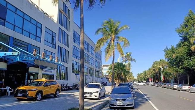 地方知名健身中心「亚致会馆」与花中契约争议提诉讼。中心因此熄灯。（亚威公司提供／王志伟花莲传真）