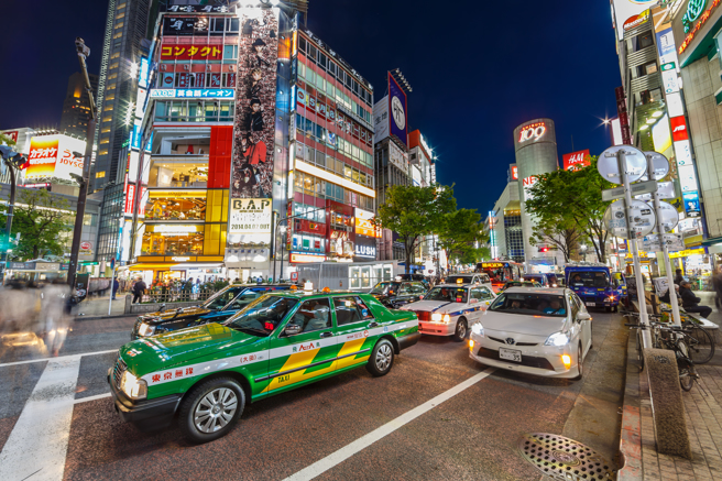 疫后观光明显回温，日本东京与京都计程车司机人力不足的问题最近更加严重。（示意图／Shutterstock）