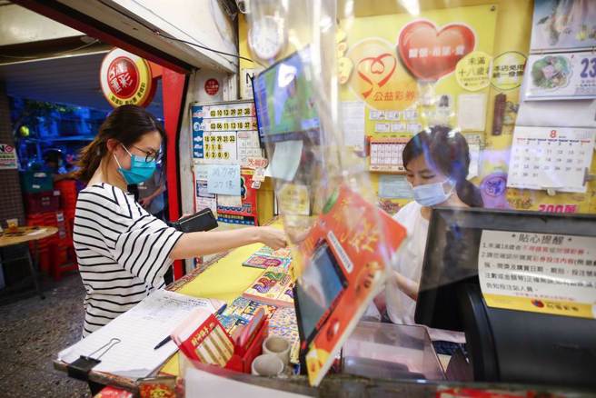 威力彩明（11日）头奖上看5.5亿，小孟老师分享金牛座、狮子座、双鱼座、双子座手气超旺，有望中大奖。（图／本报系资料照片）