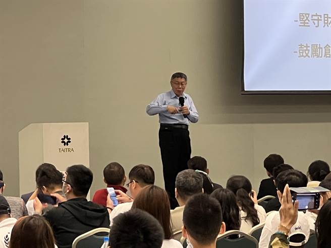 柯文哲今回应，该案当时已进入司法程序，因此党内无法干预太多。（李奇叡摄）