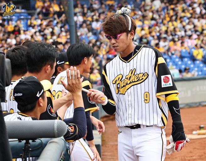 中信兄弟队长王威晨单场3安「猛打赏」。（中信兄弟提供）