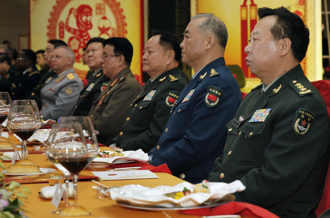 軍事交流又一波！ 陸邀51國74名駐華武官赴陝西參訪