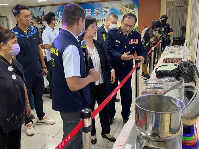 彰化縣警局在警察節前夕破案連連，今天公布成果。（孫英哲攝）