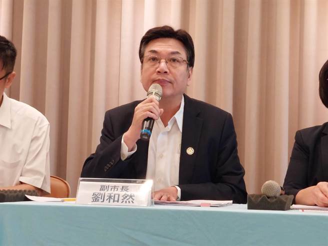 新北市副市长刘和然今表示，教育局询问67位家长后，截至今天上午10时统计，有意愿毛髮检测家长35位。（陈慰慈摄）