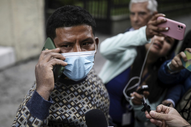 圖為4童父親拉諾克（Manuel Miller Ranoque）。（圖／美聯社）