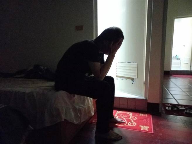 醫師提醒睡前不要滑手機等，以免影響睡眠品質，也增加慢性病風險。（衛福部玉里醫院提供／王志偉花蓮傳真）