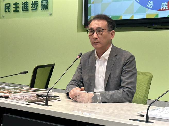 民进党团干事长郑运鹏。（黄婉婷摄）