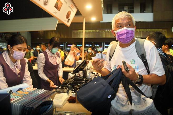 台鐵便當擁有不同菜色與價位的便當供民眾選擇，受到旅客歡迎。（本報資料照）
