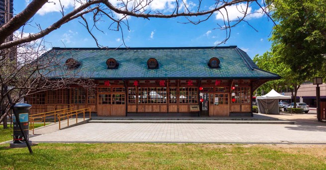 新北投拥有离尘不离城的特殊生活氛围。(图/业者提供)