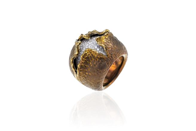 CINDY CHAO「一五一十让爱聚首」慈善珠宝钛金属钻石戒指。（CINDY CHAO提供）