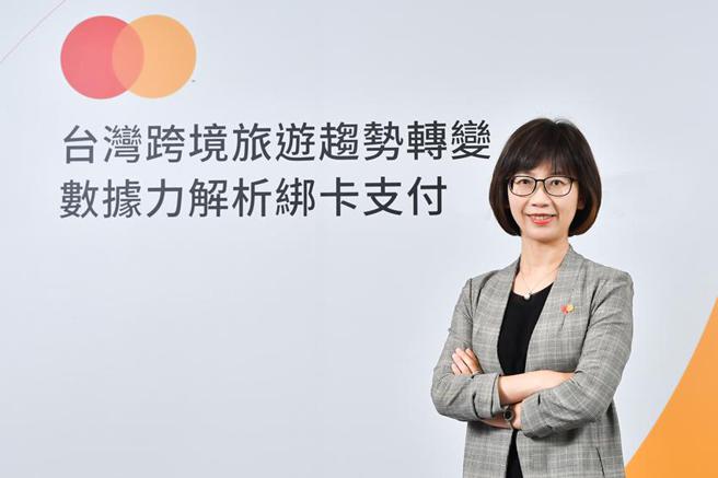 （万事达卡关键洞察：逾四成民眾盼增加出国旅游频次与天数，先抢机票再排行程成新主流，海外旅游刷卡支付比例成长近七成，图为万事达卡台湾区总经理陈懿文。图／万事达卡提供）