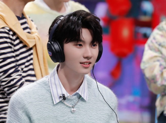 魏如萱曾在大陆节目中与小20岁的「时代少年团」队长马嘉祺凑对。(图／撷取自马嘉祺微博)