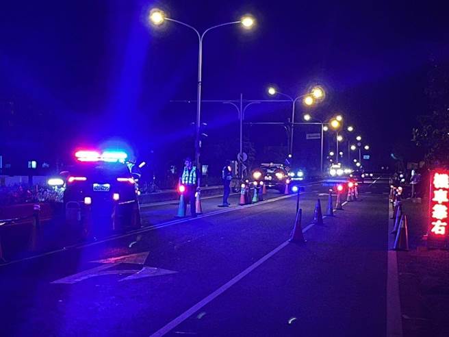 防汛道路2死车祸，屏警硬起来取缔危险驾车。(警方提供)