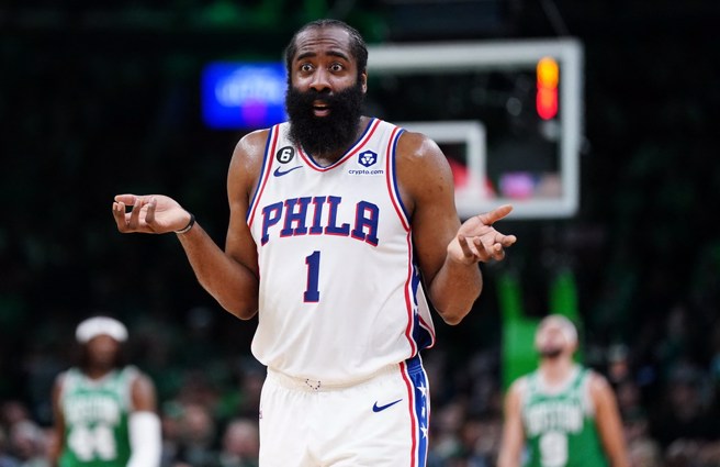 哈登重返老东家火箭再次生变了。(路透资料照)