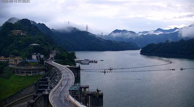 石門水庫蓄水率衝破8成，北水局抗旱轉為防汛。(北水局提供／呂筱蟬桃園傳真)