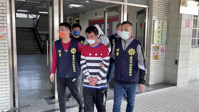 人蛇組織以高薪工作為名誘騙國人至柬埔寨，南警逮9人 。（讀者提供／張毓翎台南傳真）