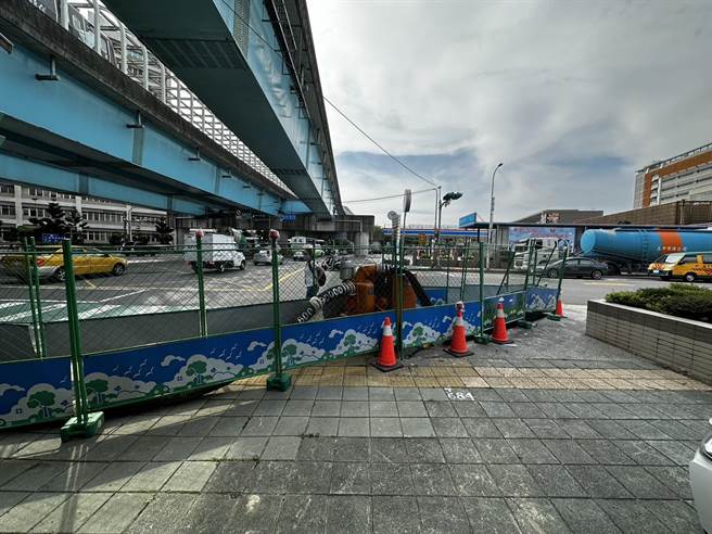 桃园市因应大雨特报，市内有7处防汛热点已经预布抽水机备战。（桃园市水务局提供／陈梦茹桃园传真）