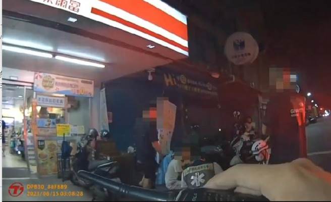 未成年男子因讨债未果持开山到砍伤友人。（高市凤山分局提供／杨舒婷高雄传真）