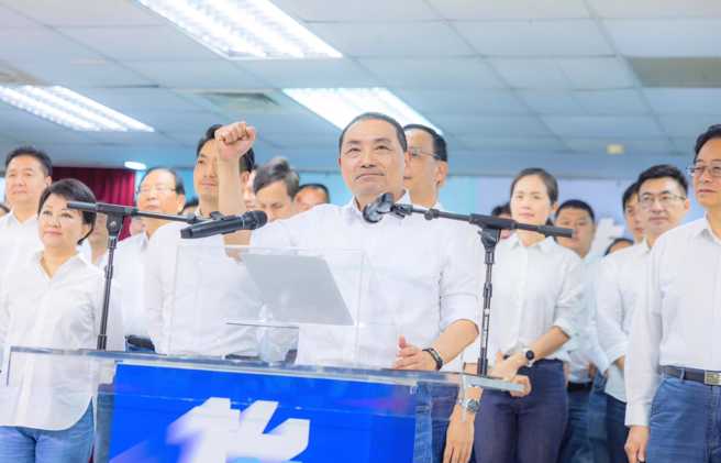 柯志恩表示，侯友宜应该找回自己的步调。（图取自侯友宜脸书）